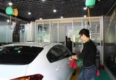 10元搶購超值車用玻璃水，高效去污護(hù)玻璃！