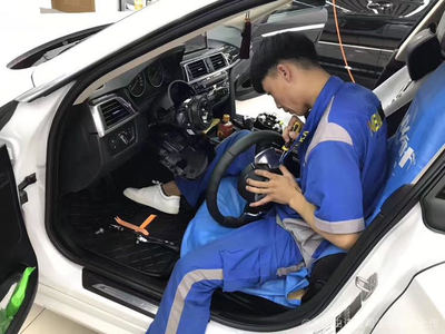 港馳汽車裝飾服務 個性化定制，為愛車注入靈魂與品味